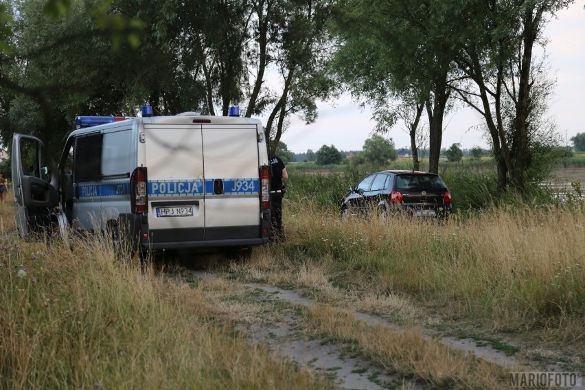 Ciało mężczyzny wyciągnięto z jeziora Malina w Opolu. Na miejscu jest prokurator 