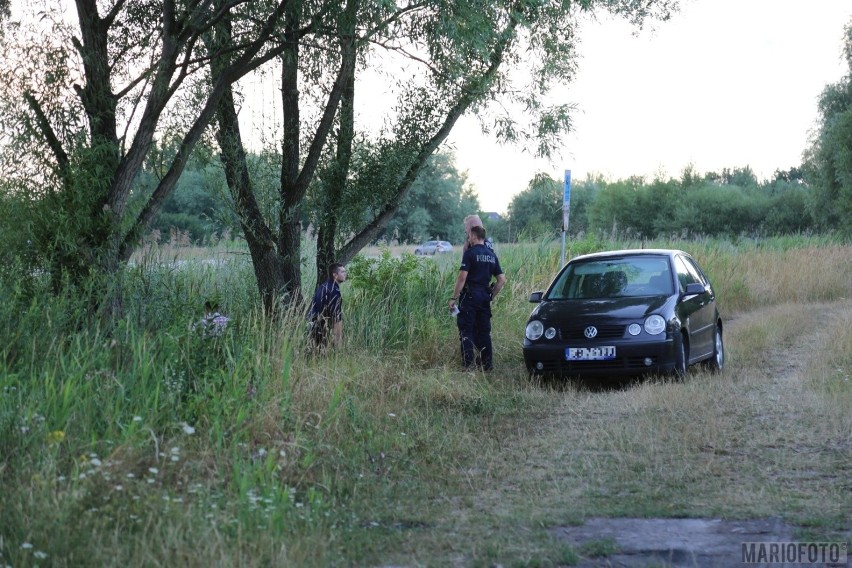 Ciało mężczyzny wyciągnięto z jeziora Malina w Opolu. Na miejscu jest prokurator 