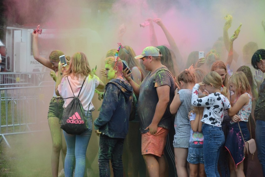 Muza nad Jeziorkiem z gwiazdami i eksplozją kolorów [ZDJĘCIA]