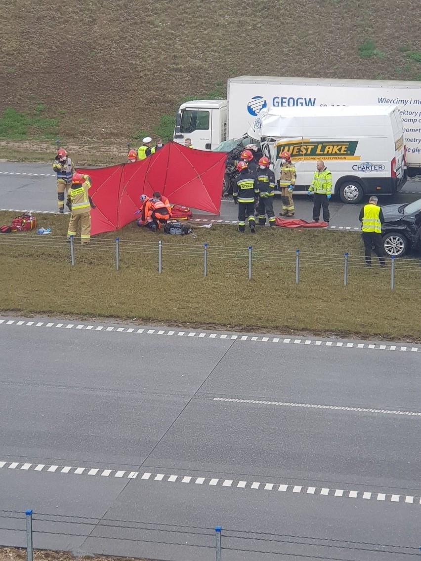 Do tragicznego wypadku doszło w środę, 14 kwietnia, na A1 w...