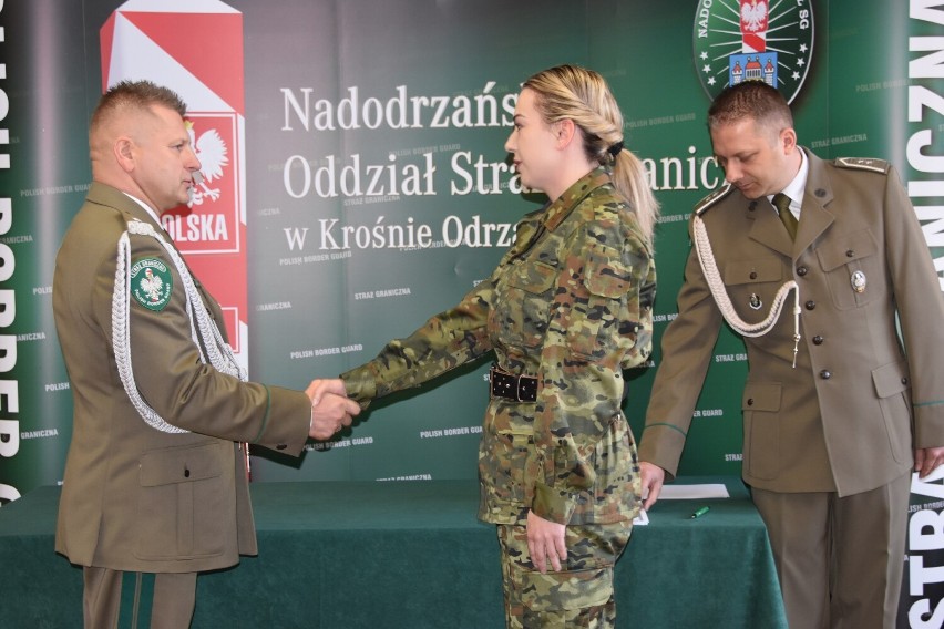 27 nowych funkcjonariuszy Nadodrzańskiego Oddziału Straży...