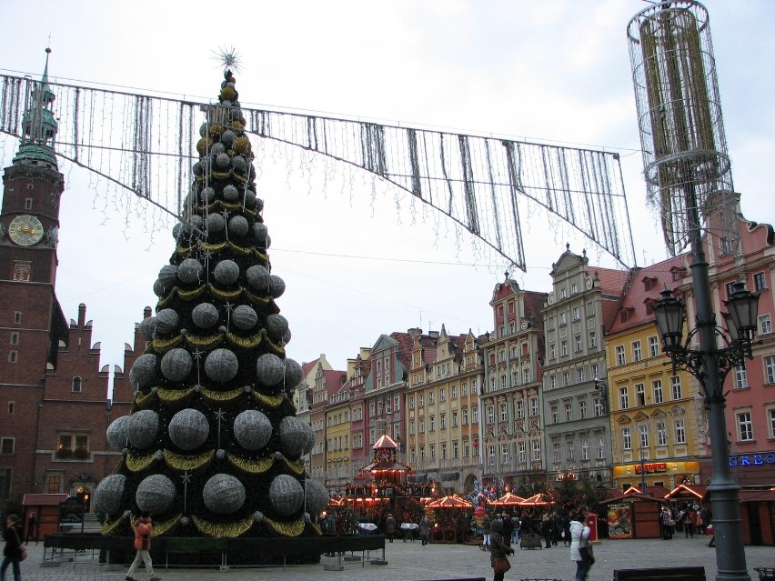 Choinka i świąteczny wystrój we Wrocławiu