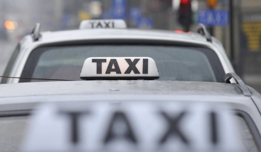 Przejazd taksówką osobową, taryfa dzienna - za 5km - 13,05...
