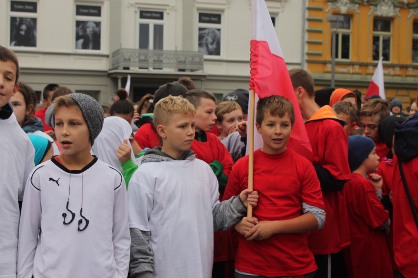 Za nami 11. Bieg Niepodległości w Tomaszowie: Na starcie ponad 800 uczestników [ZDJĘCIA]