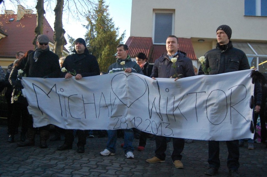 Kwidzyn. Marsz milczenia ku pamięci ofiar brutalnego...