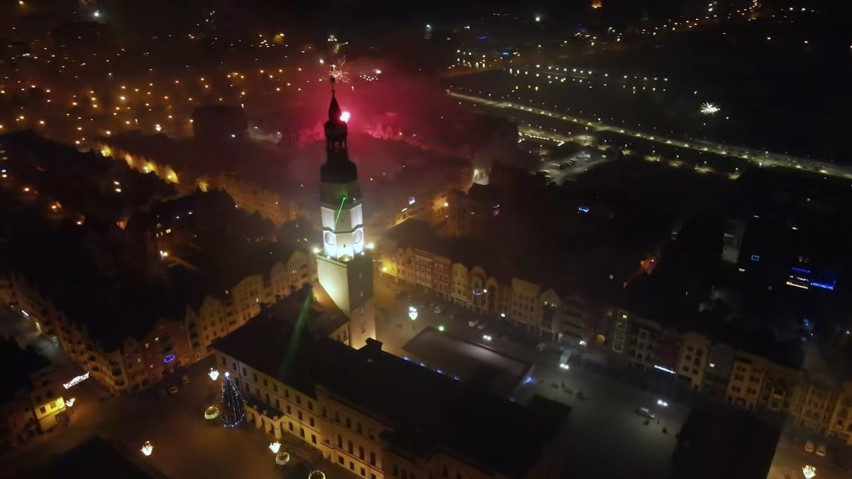 Zobacz też: Tak wyglądał sylwester z wysokości Śródmieścia w...