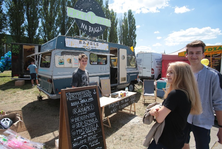 Foodtrucki po raz drugi w Szczecinie! Tym razem przy Azoty Arenie 