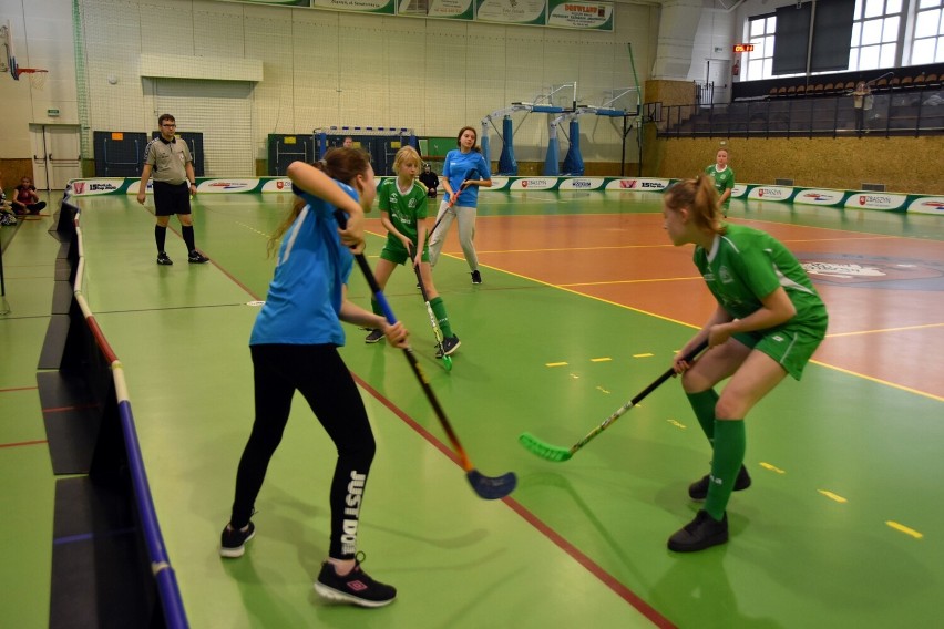 Mistrzostwa Powiatu Nowotomyskiego w unihokeju dziewcząt w...