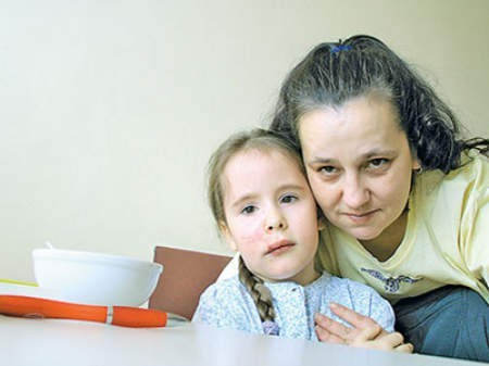 Wiktoria na chwilę straciła przytomność &amp;#8211; mówi Agnieszka Kozub, matka jednej z poszkodowanych dziewczynek. Agnieszka Materna