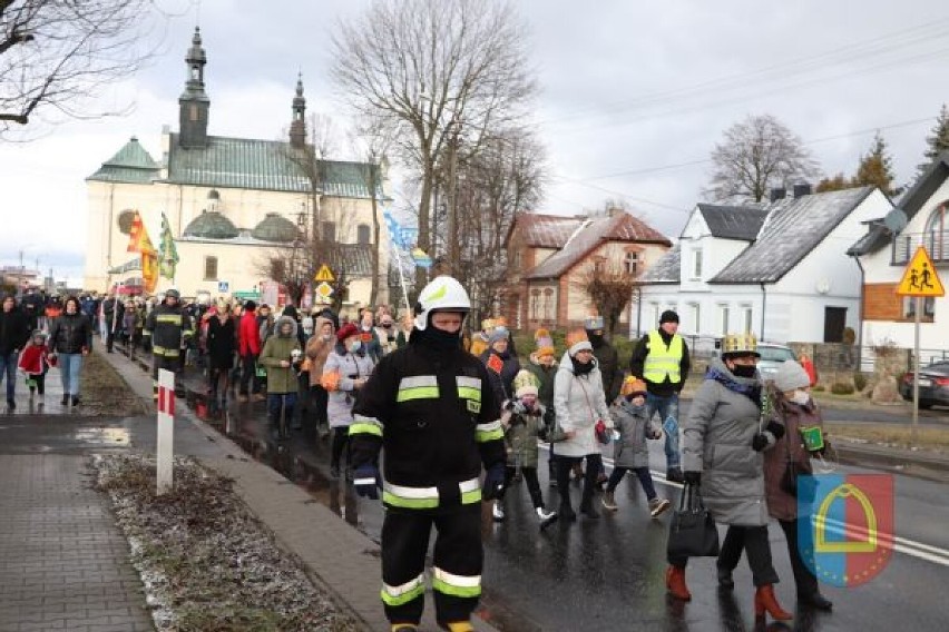 Barwny Orszak Trzech Króli ponownie przemaszeruje przez Czarnożyły