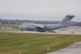 Boeing C-17 Globemaster na gdańskim lotnisku. Samolot NATO gości u nas kilka godzin [ZDJĘCIA]