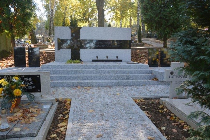 Kwatera powstańcza na cmentarzu w Chodzieży już po remoncie (FOTO)