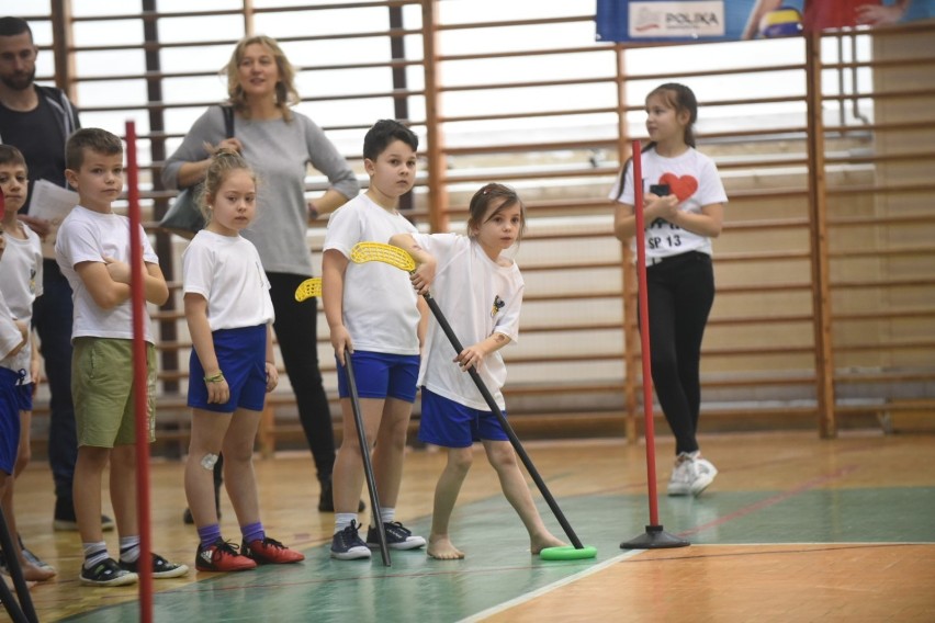 W kolejnym ćwierćfinale zawodów sportowych Sprawny Miś do...