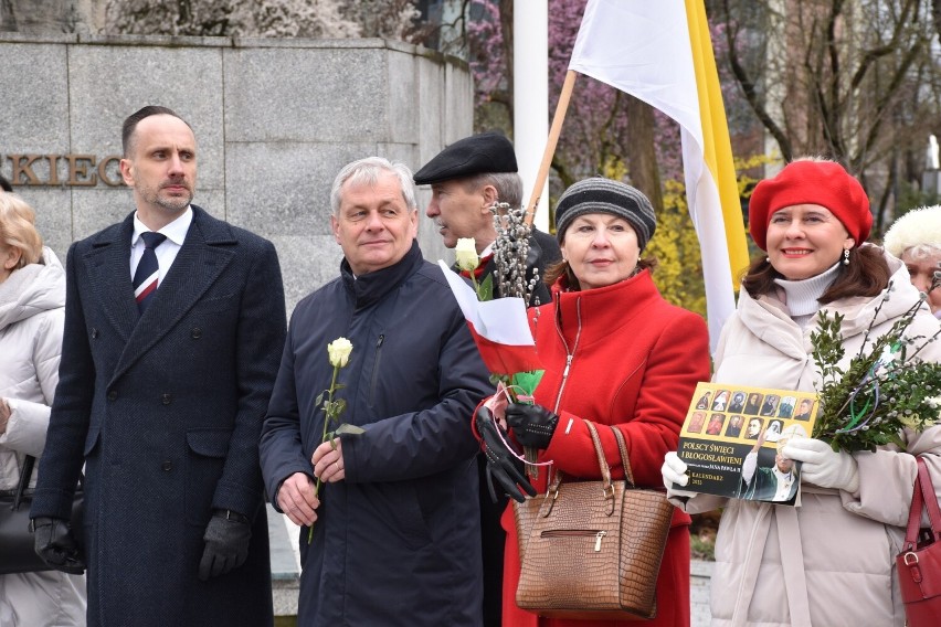 W niedzielę mija także 18 lat od śmierci papieża Jana Pawła...