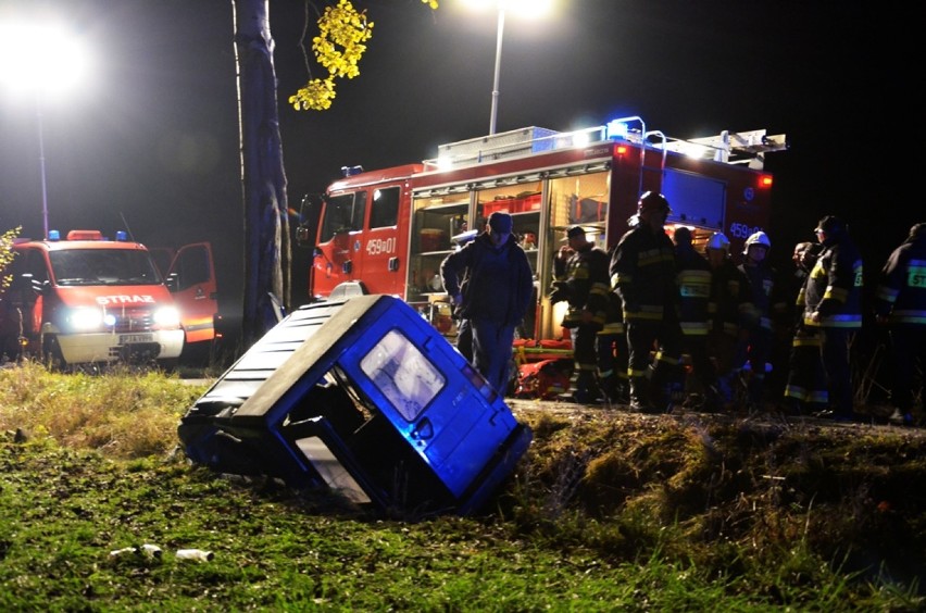 Wypadek w Łukaszewie: Trzy osoby trafiły do szpitala