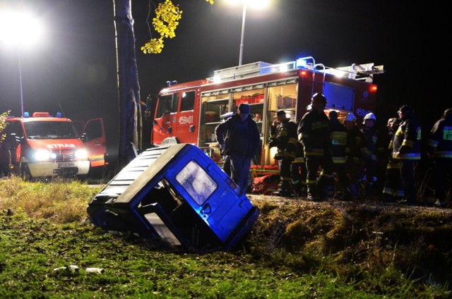 Wypadek w Łukaszewie: Trzy osoby trafiły do szpitala