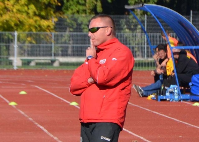 -&nbsp;Musiałem dać drużynie wyraźny sygnał - mówi Przemysław Marusa, trener Pomezanii, o dwóch zmianach dokonanych już w 35 minucie meczu ze Spójnią Sadlinki.