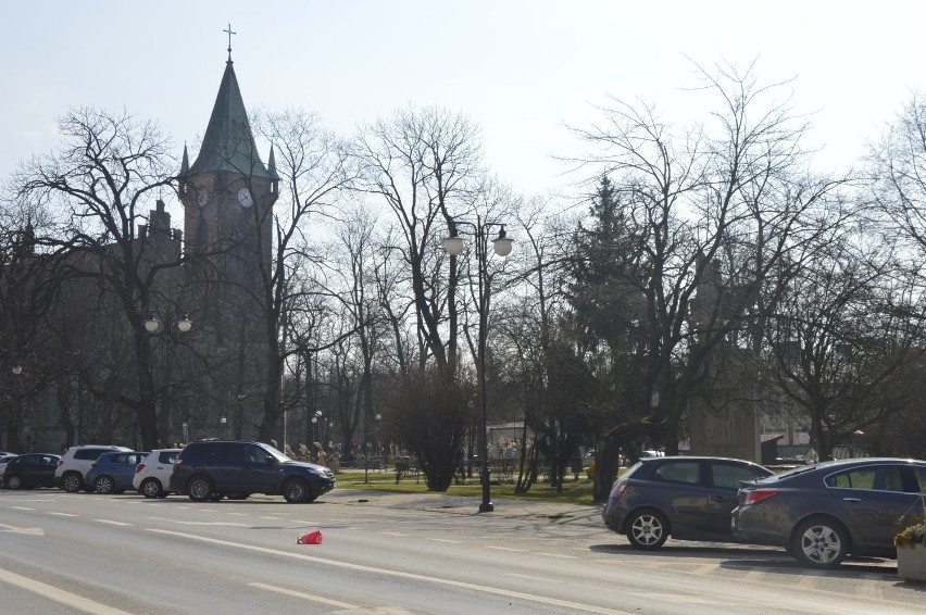 Końskie w czasach koronawirusa. Na ulicach pusto. Sklepy zamknięte. Tak wygląda miasto w czasach zarazy