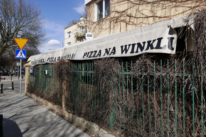 Serwowali pizzę przez 20 lat. Kultowa restauracja znika z...