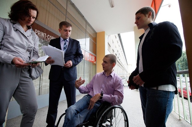 Niepełnosprawni w Piotrkowie mają szansę na szkolenia w ramach projektu "Aktywizacja osób niepełnosprawnych szansą na zatrudnienie"
