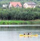 Można się kąpać w zalewie w Drzewicy. Niestety,do kapieli nie nadaje się woda w Pilicy w Tomaszowie