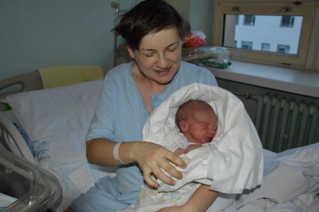 Stanisław Bodio z mamą Katarzyną, z Tomaszowa Maz.  
urodzony 1 stycznia o godz. 00.50, 
Ważył 3650 gramów i mierzył 57 cm długości.