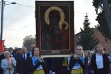 Tłum parafian z Mórki witał kopię obrazu Matki Bożej Częstochowskiej [zdjęcia]