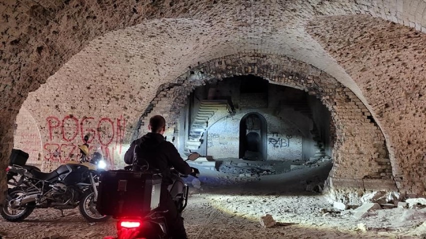 Tajemnicze miejsce w okolicy Kostrzyna nad Odrą. Znacie fort...