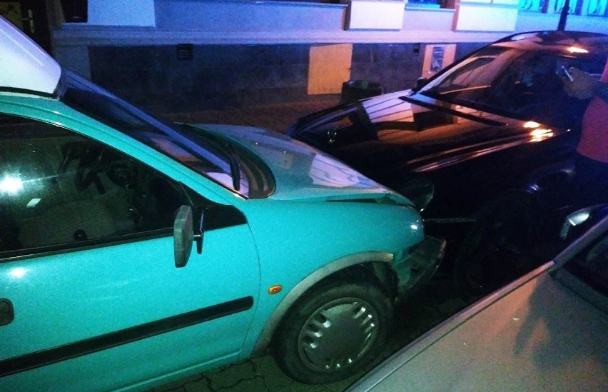Pijany kierowca wjechał pod prąd i staranował mercedesa w Gorzowie. Wydmuchał aż 2 promile alkoholu [ZDJĘCIA]