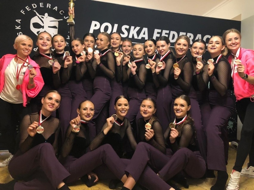 Grupy taneczne z Rzeszowa wytańczy mistrzostwo i drugie wicemistrzostwo Polski w jazz dance