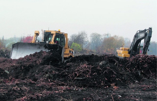 Rok 2008. Początek  budowy nowego fragmentu Drogowej Trasy Średnicowej. Plac budowy odcinka   DTŚ prowadzącego  z Katowic aż do centrum Zabrza.