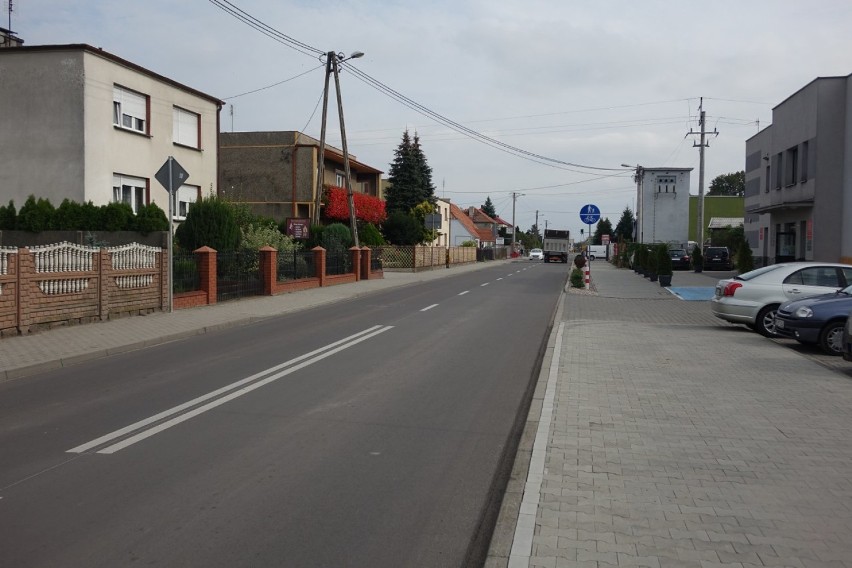 Lipno. Oficjalnie otwarto drogę powiatową w Lipnie. Na otwarciu pojawił się wicewojewoda wielkopolski [ZDJĘCIA] 