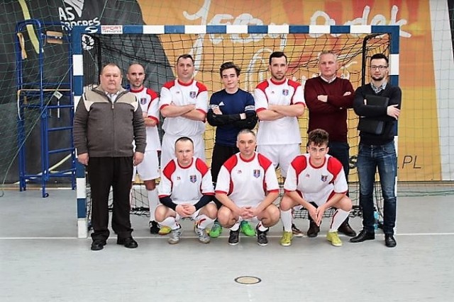 Ekipa oświęcimskich sędziów po zakończeniu mistrzostw Małopolski