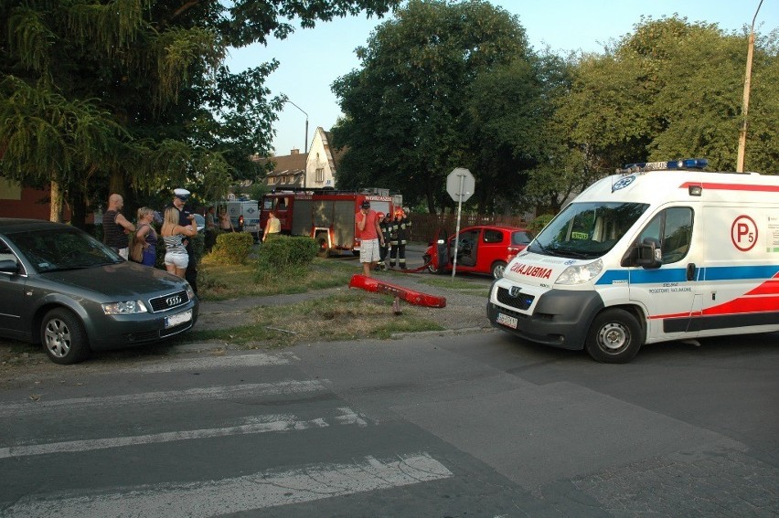 Kolizja w Czechowicach-Dziedzicach: Uszkodzone samochody, jedna osoba ranna