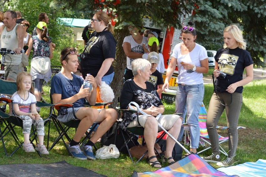 Mistrzostwa w Pływaniu na Byle Czym