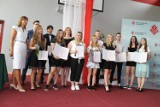 Zakończenie roku w "Szkole na Górce" w Opatowie. Ponad setka wyróżnionych uczniów (ZDJĘCIA)