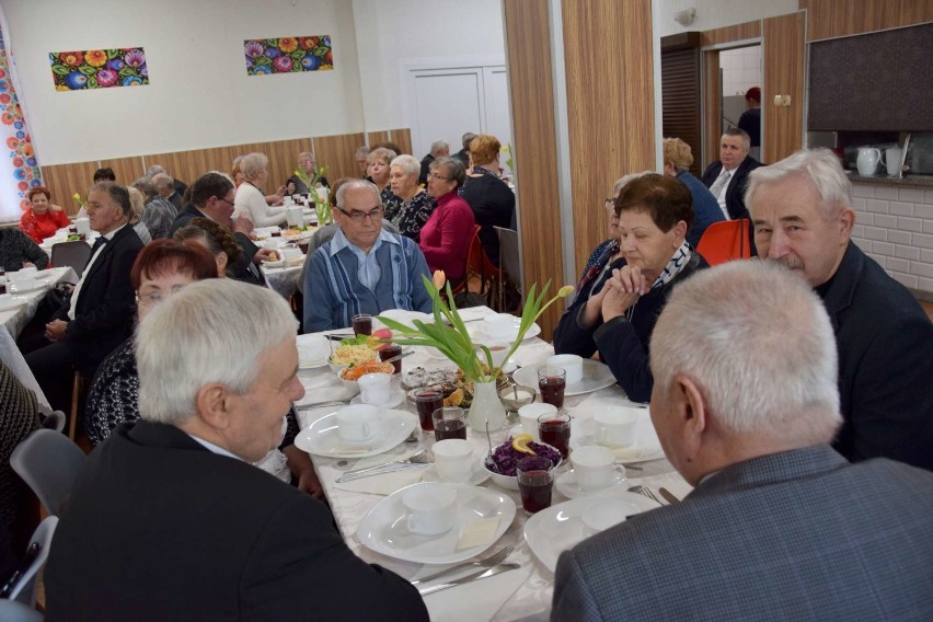 Noworoczne spotkanie opłatkowe. 130 emerytów, rencistów i...