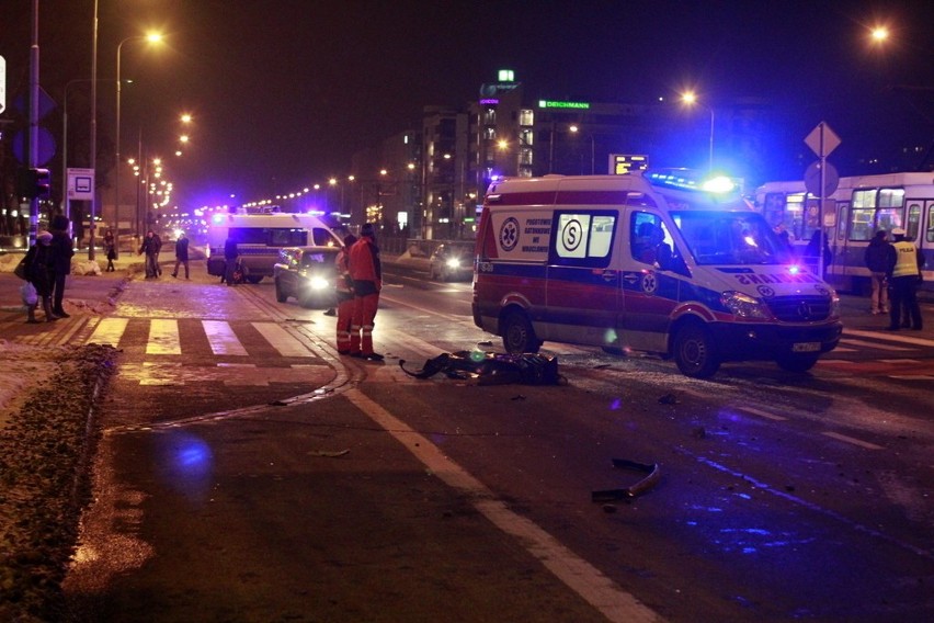 Wrocław: Pieszy zginął na ul. Legnickiej (ZDJĘCIA)