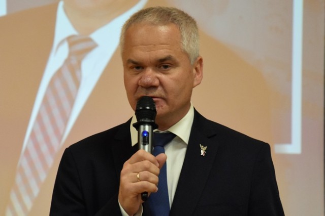 Robert Piątek apeluje do swoich wyborców: "Głosujcie na Piotra Mulkowskiego!"