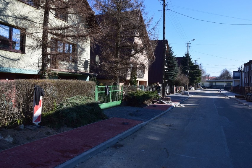 Trwa remont ulicy Kochanowskiego w Wieluniu ZDJĘCIA