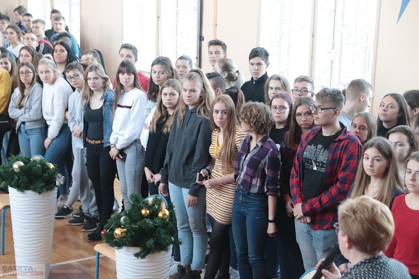 W tym roku świąteczny pokaz uczniów Zespołu Szkół...