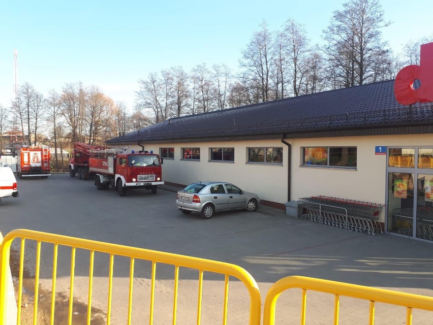 Strażaków wezwano do pożaru marketu Dino w Chrzypsku Wielkim