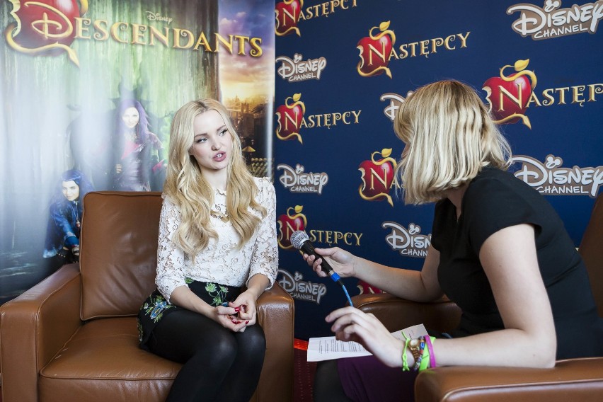 Dove Cameron (Mal z Następców):"Uważam, że Polacy są słodcy,...