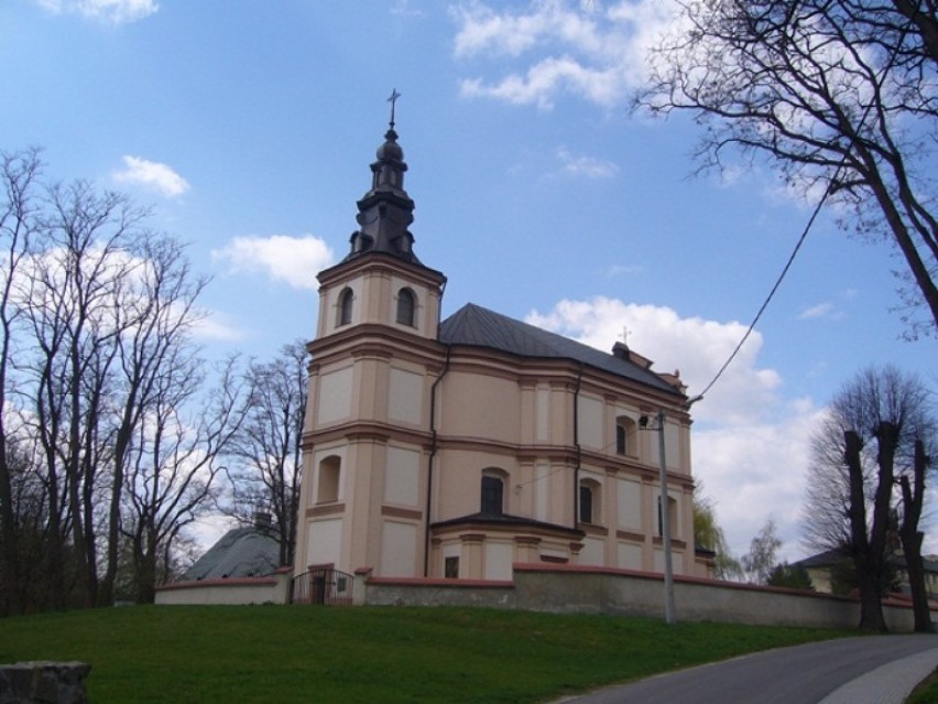 Kościół parafialny pw.św. Stanisława Biskupa i Męczennika w Boguchwale