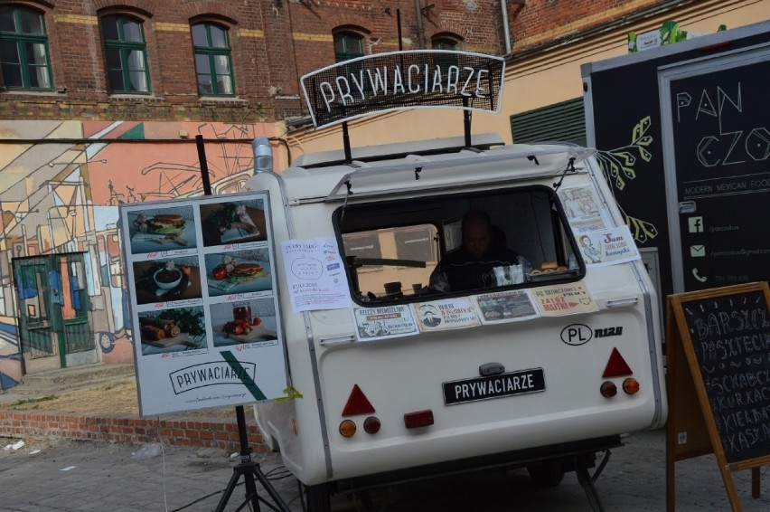 Zlot food trucków przy Browarze Mieszczańskim we Wrocławiu