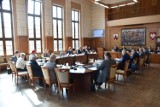 Sesja budżetowa Rady Miasta Malborka. Na co pójdą pieniądze podatników w 2023 r.? Radni będą debatować nad propozycjami burmistrza