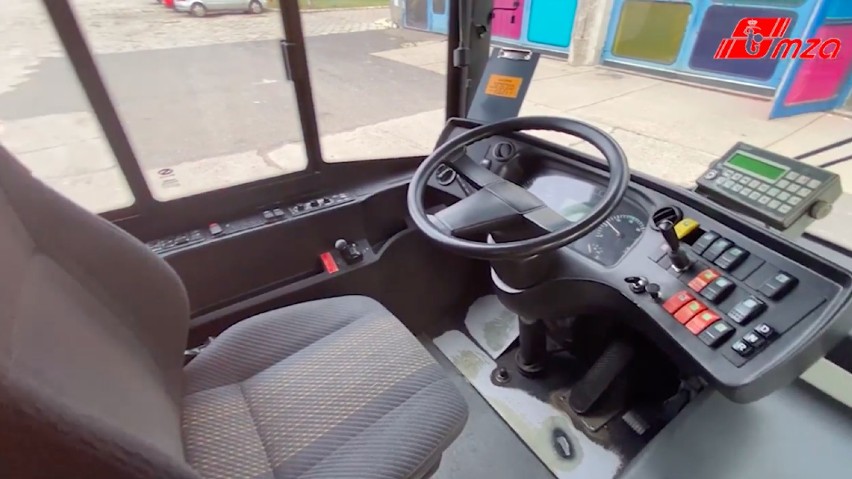 Wylicytuj warszawski autobus! Miejskie Zakłady Autobusowe wystawiły na aukcję WOŚP Solaris U18 z 2005 roku