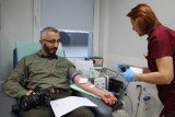 Choinka dla Życia. W akcji Nadleśnictwa Gorlice oraz koła HDK Leśnik wzięło udział ponad 40 krwiodawców. Zebrano prawie 20 litrów krwi