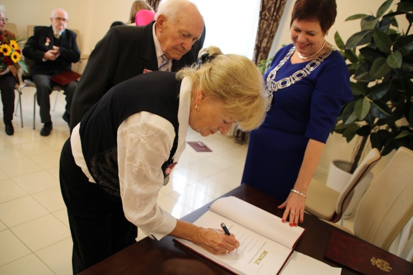 Kędzierzyn-Koźle. Te pary znają przepis na wieczną miłość. Właśnie obchodziły Złote Gody