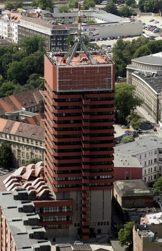 Mija właśnie 25 lat od oddania do użytku Collegium Altum, czyli wieżowca Uniwersytetu Ekonomicznego, który przez lata był najwyższym budynkiem w Poznaniu.